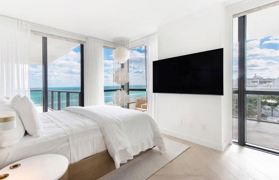 WOW Oceanfront Suite