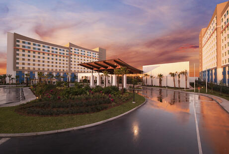 Universal Endless Summer Resort - Dockside Inn and Suites