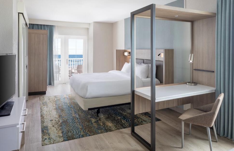 Oceanfront King Suite