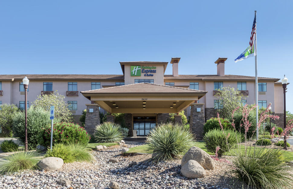 Holiday Inn Express Hotel & Suites St. North Zion Zion