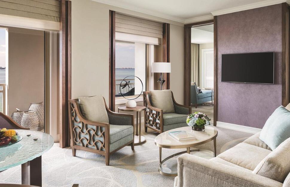 Bay View Suite