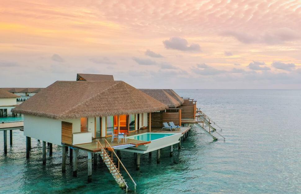 Water Suite with Pool