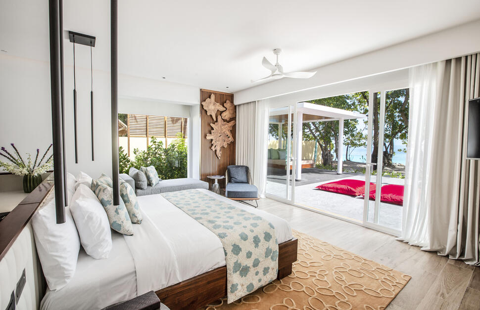Royal Beach Villa with Pool
