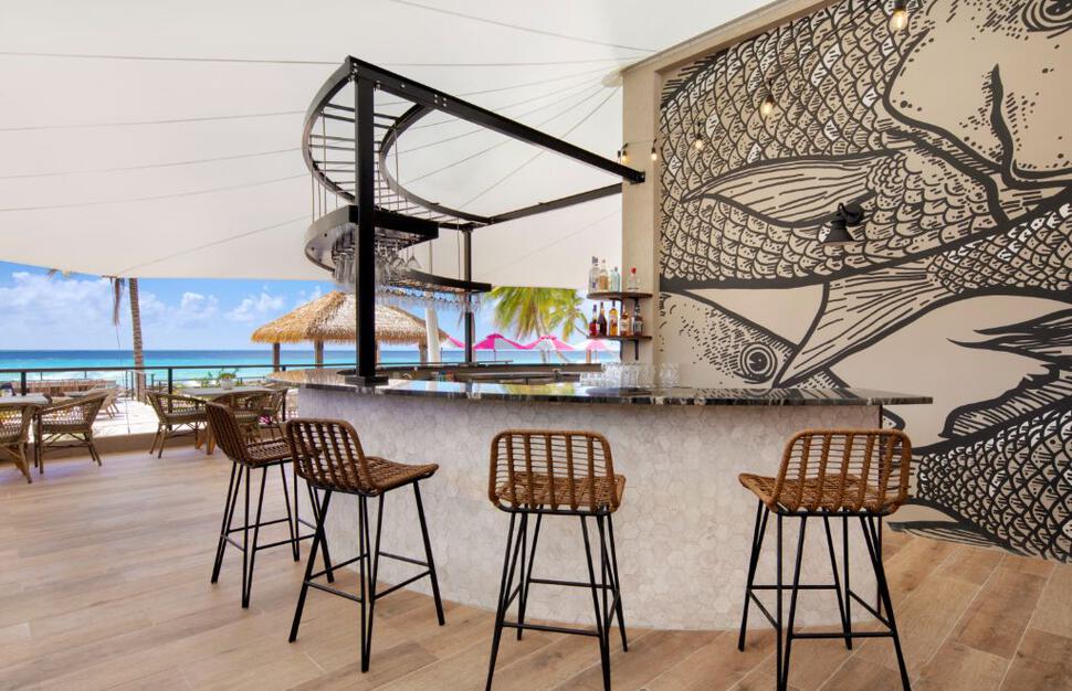 Elements Bar