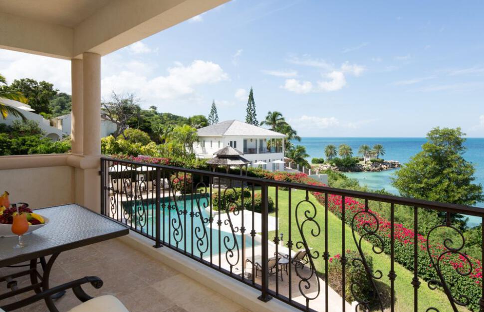 Cove Suite