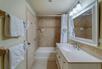Luxury Suite