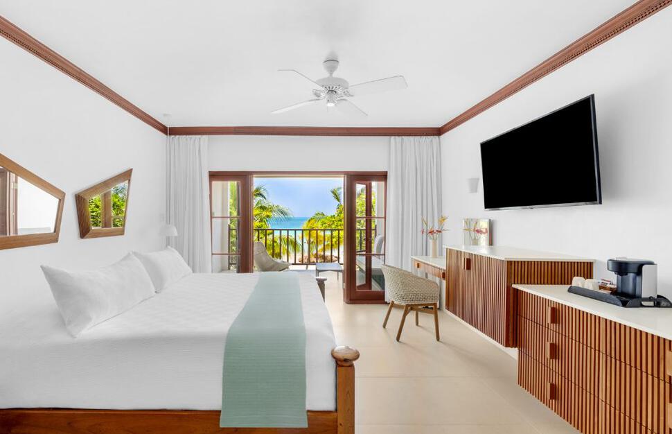 Beachfront Verandah Suite