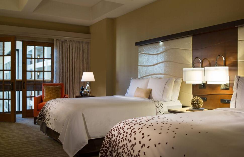 Standard 2 Queen Room