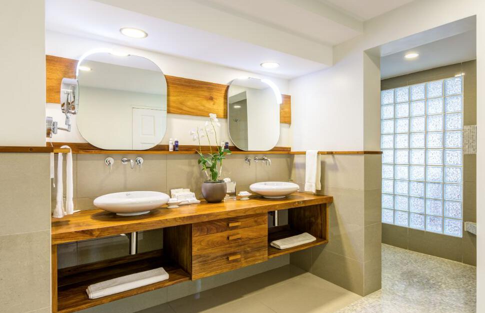 Pool Suite