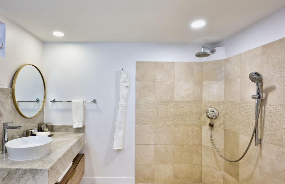 Westside Suite