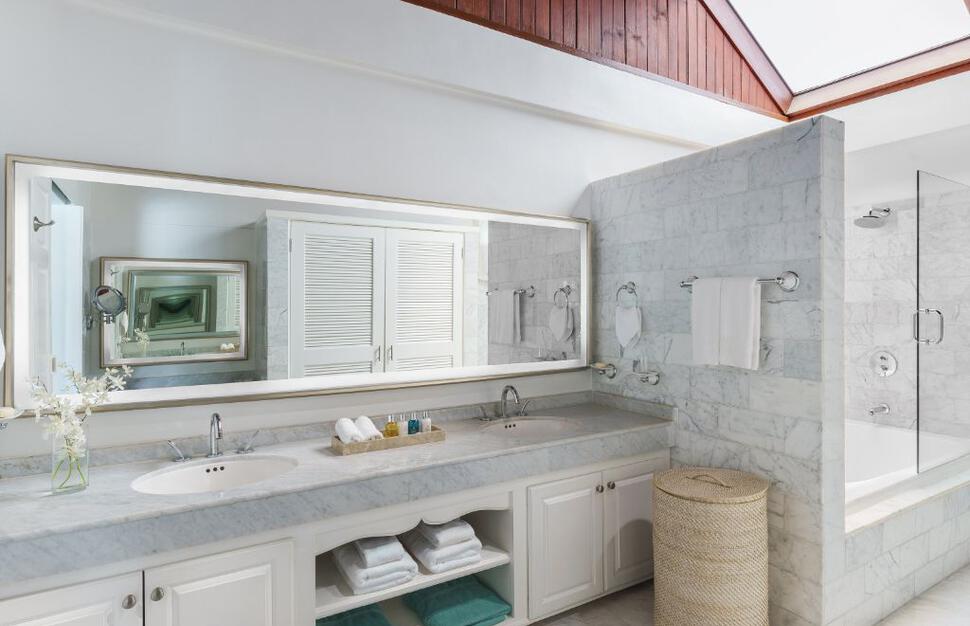 Royal Collection Pool Suites