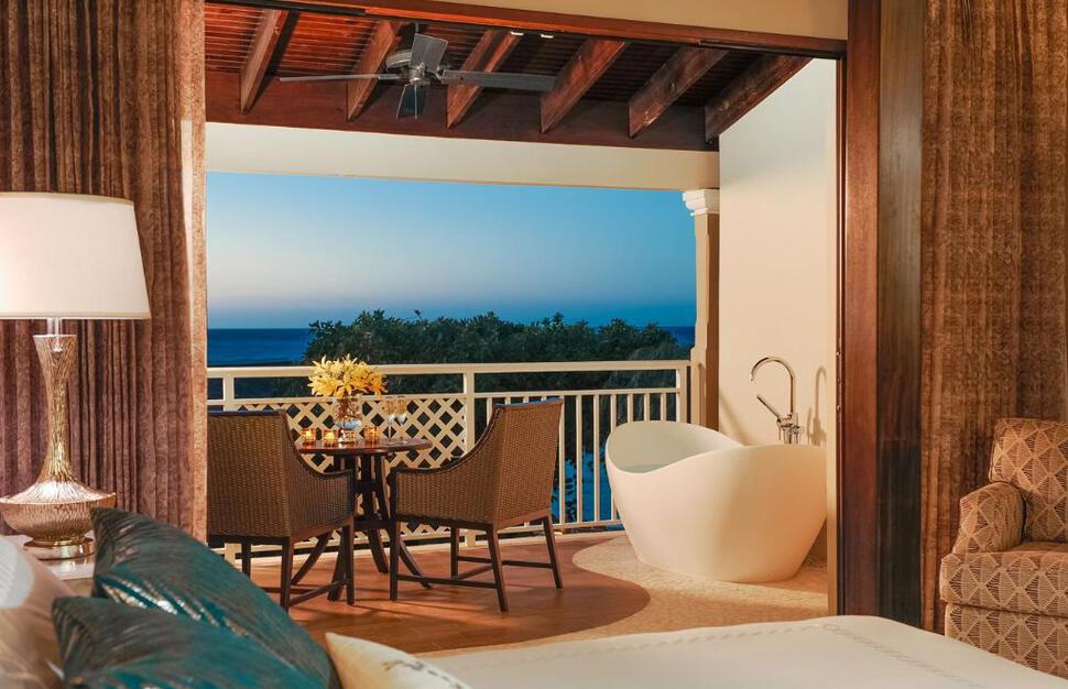 Romeo & Juliet Butler Suite with Balcony Tranquility Soaking Tub