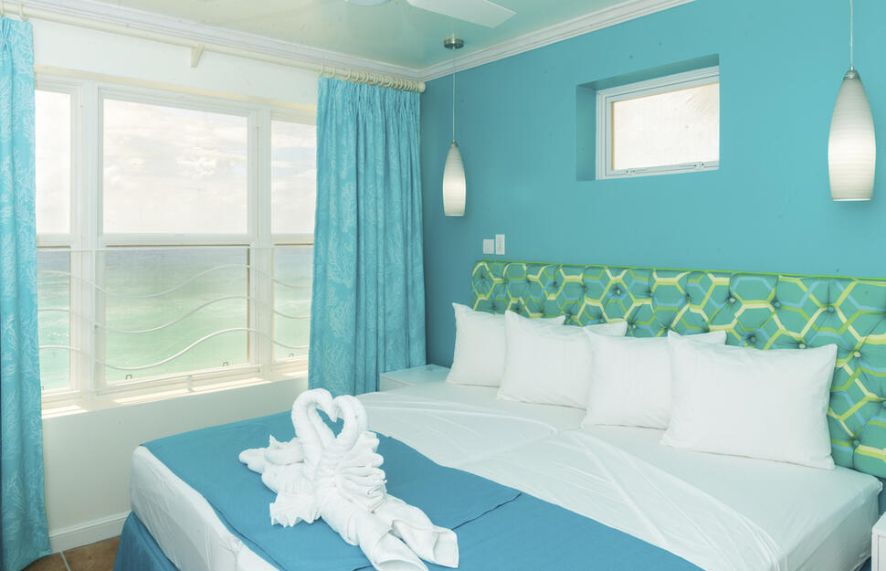 Oceanfront 2-Bedroom Suite