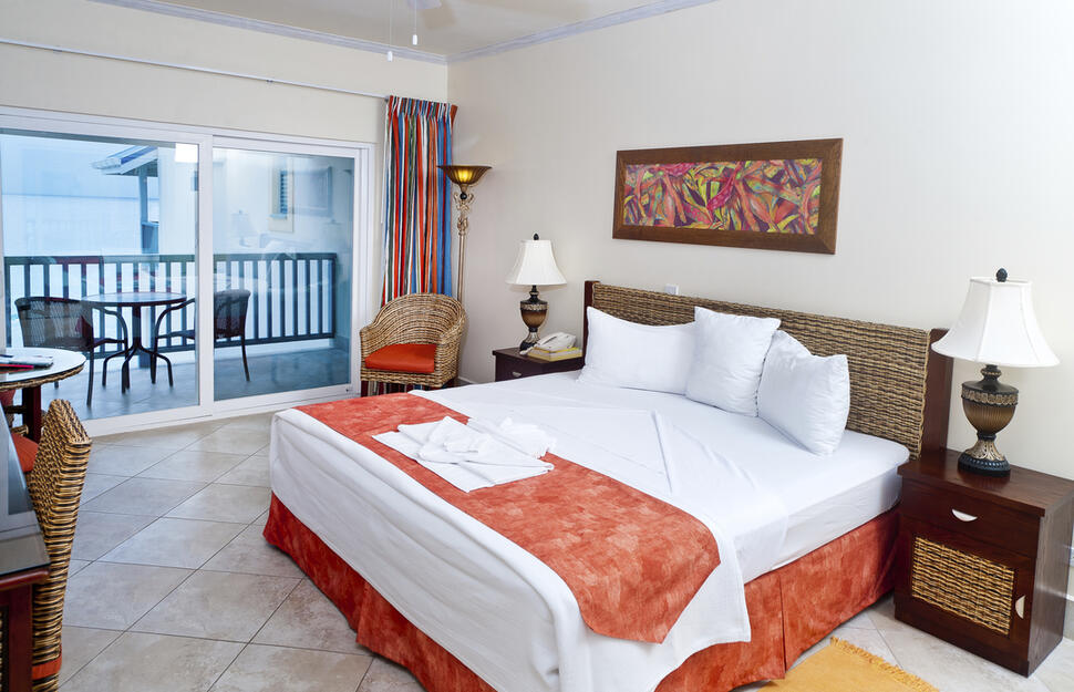 Deluxe Ocean Front Studio - Deluxe Wing