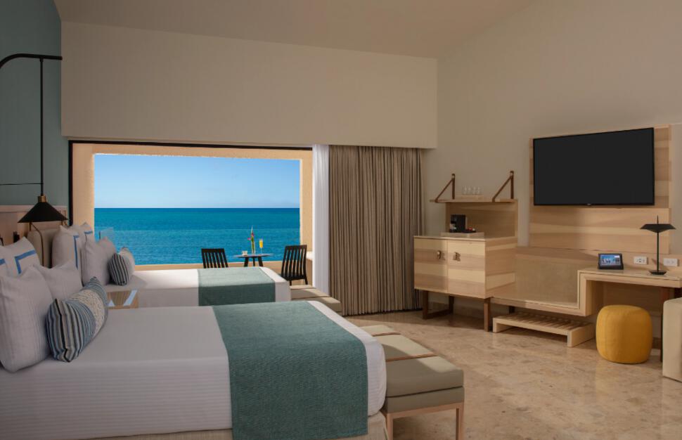 Preferred Club Family Suite