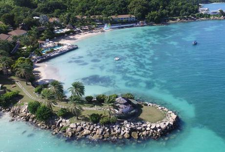 Blue Waters Resort & Spa