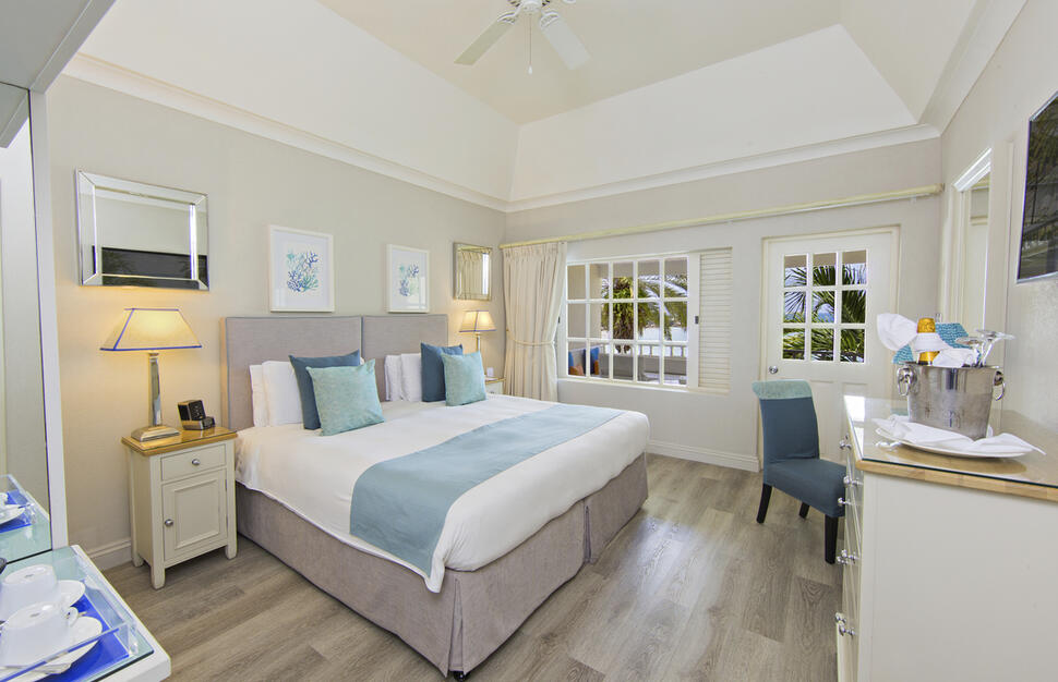 Deluxe Beachfront Room