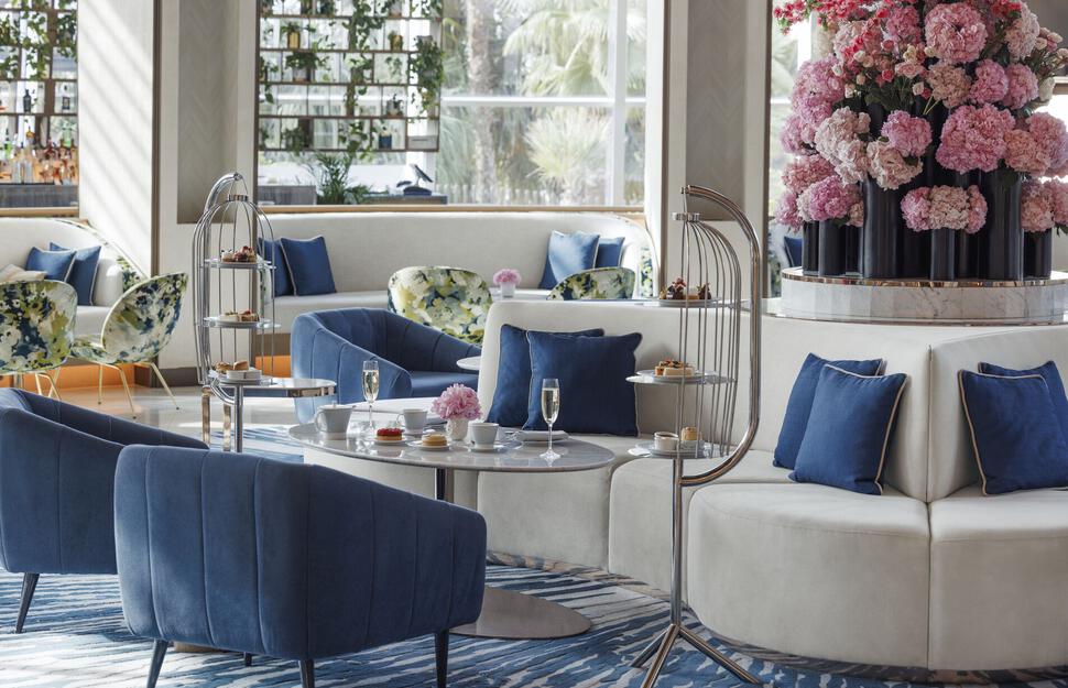 The Pearl Lounge