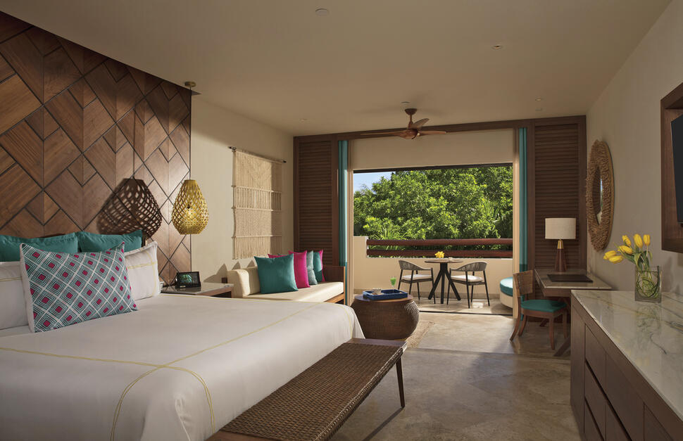 Junior Suite Tropical View