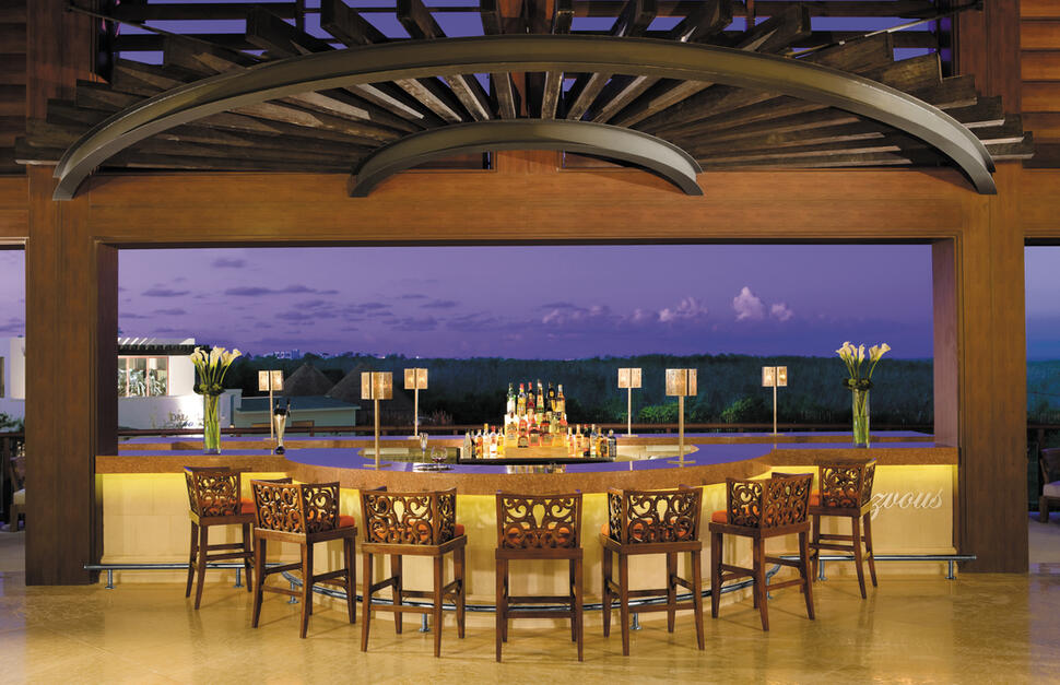 Rendezvous Lobby Bar