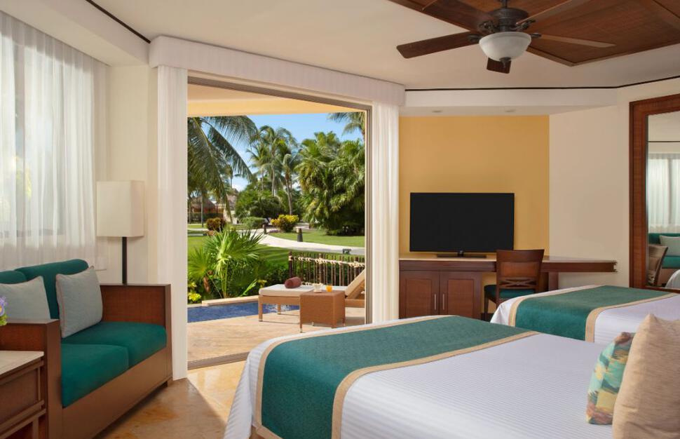 Premium Deluxe with Plunge Pool Room