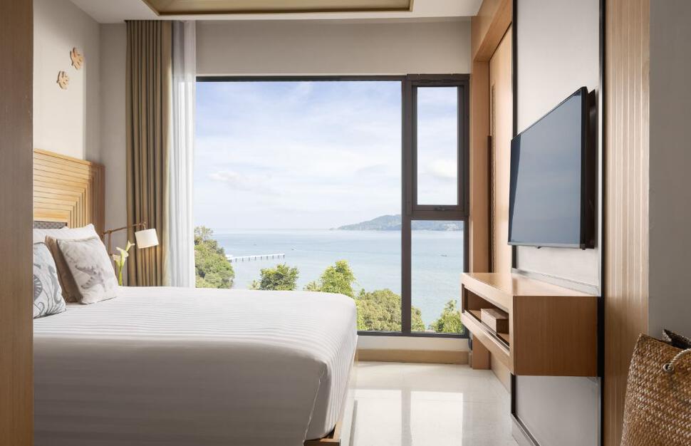 One Bedroom Ocean View Suite Coral Lounge