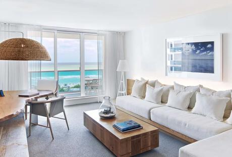 Ocean Front One Bedroom Suite with Balcony