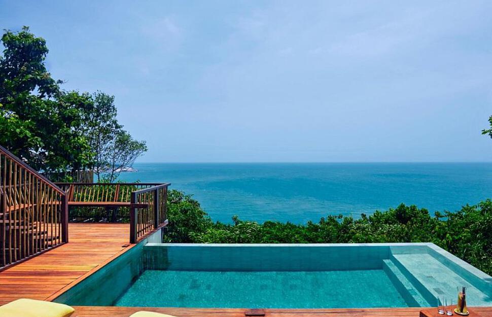 Oceanfront Pool Villa