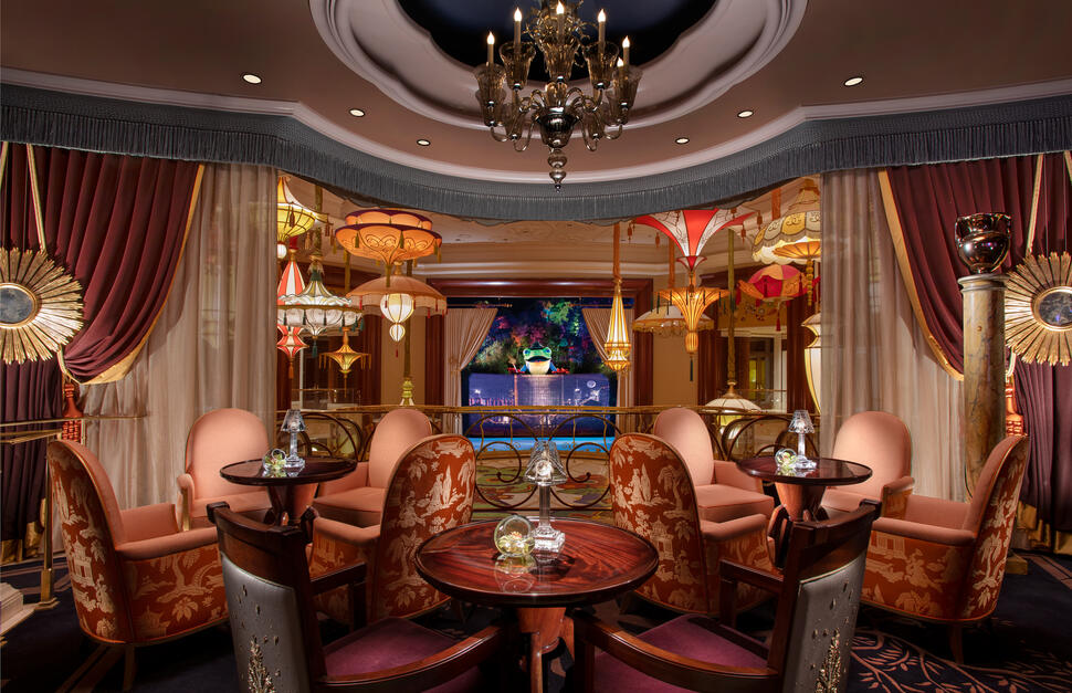 Overlook Lounge