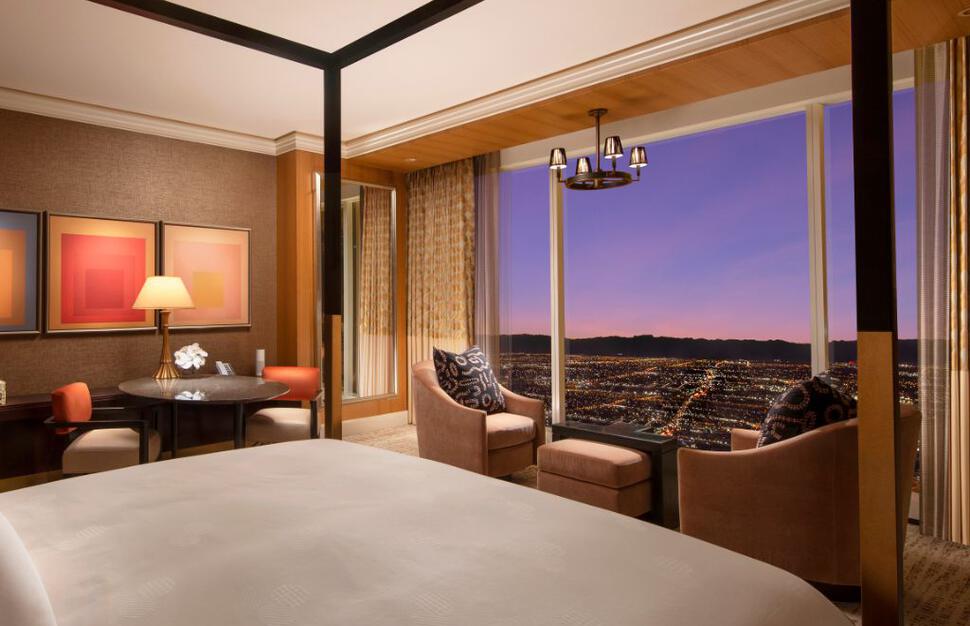 Tower Suite King