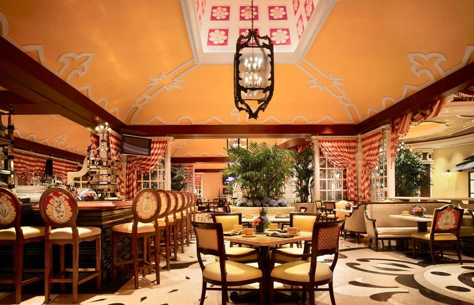 Terrace Pointe Café