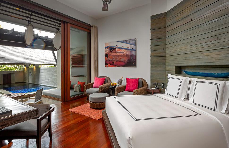 Private Pool Suite