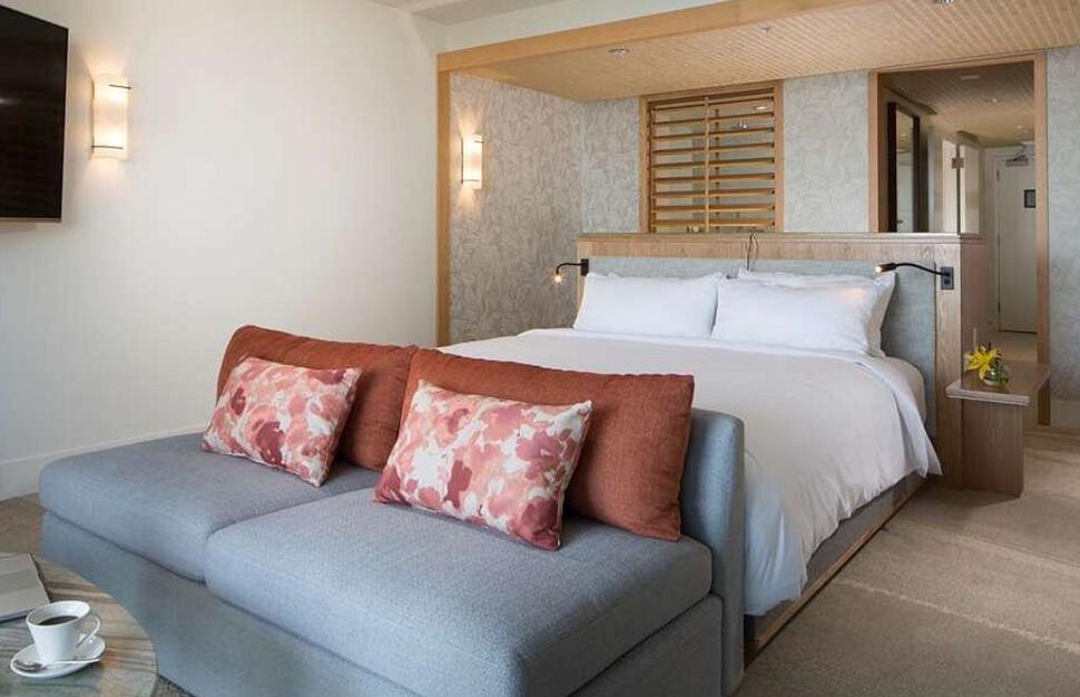 Ocean View Junior Suite King with Balcony