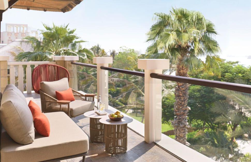 Signature Palm Suite