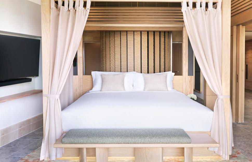 Signature Palm Suite