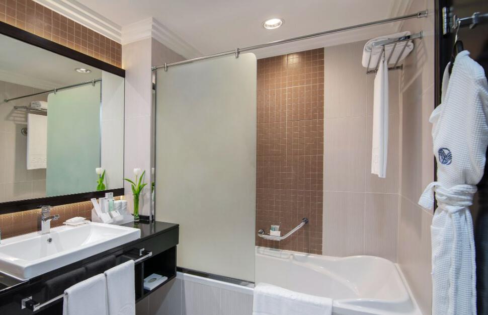 Window-Seat View Room