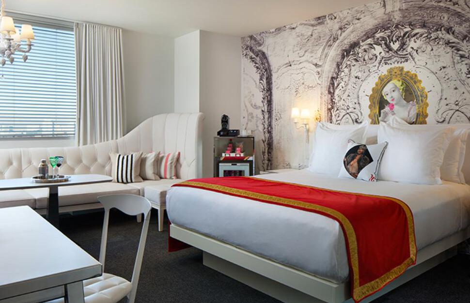 Alexandria Deluxe King