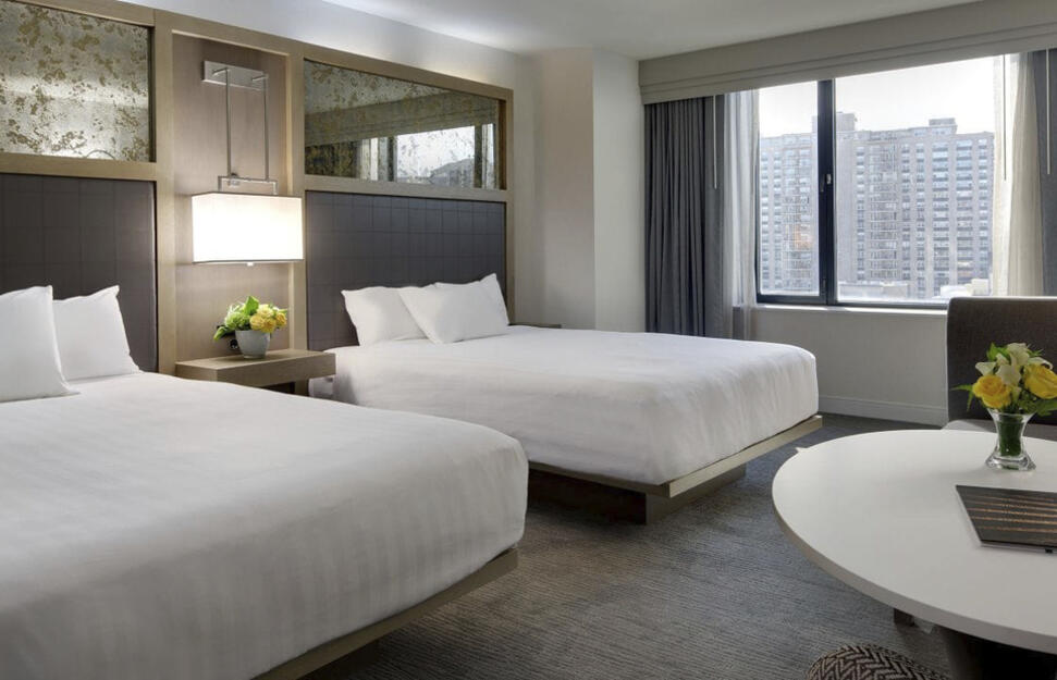 Standard 2 Queen Room