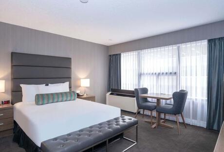 Sandman Signature Calgary Downtown Hotel