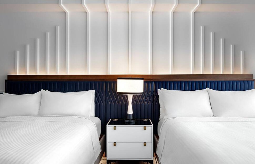2 Queen Room