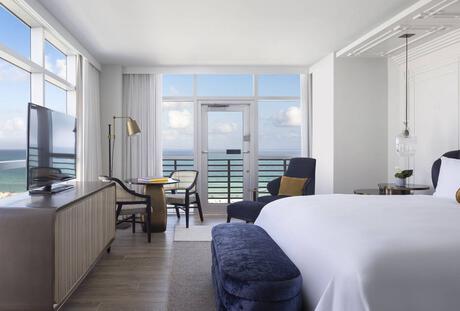 Oceanfront Club King Room