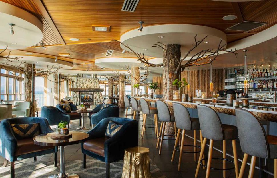 Six Seven Restaurant