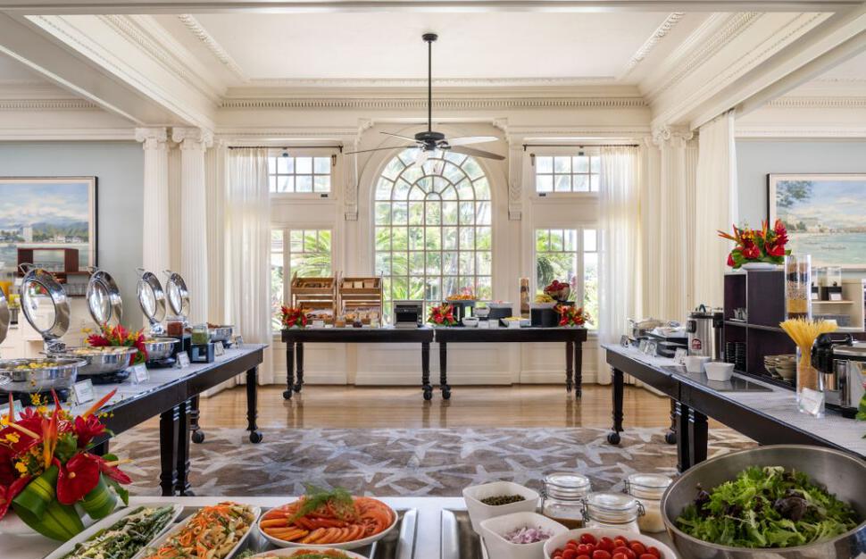 Veranda breakfast buffer