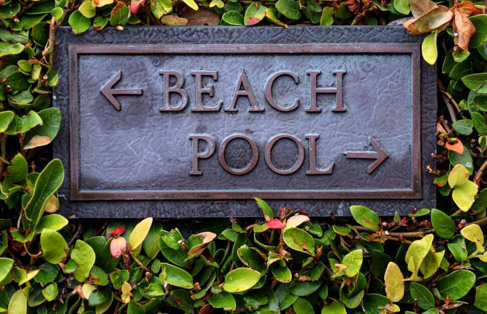 Beach/Pool sign