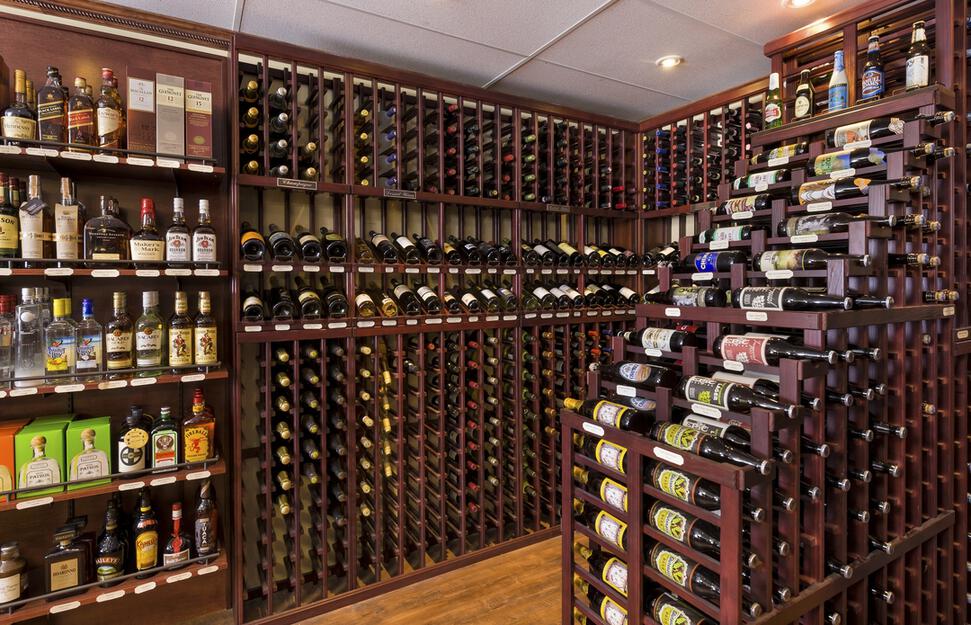 Marketplace & Liquor Store