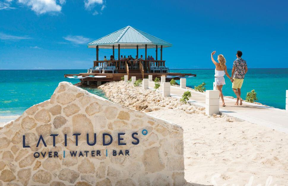 Latitudes Bar