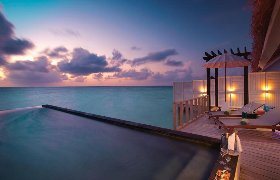 Wind Villa with Pool