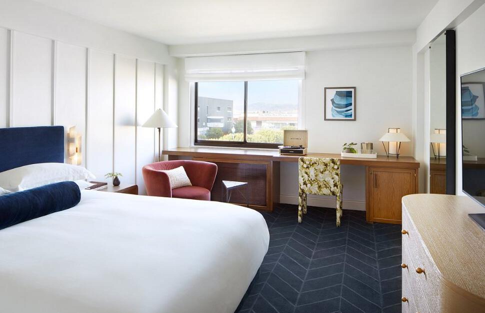 Premium Bay View King