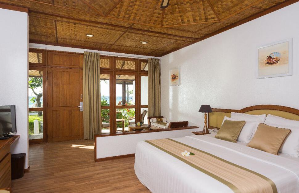 Standard Beachfront Room