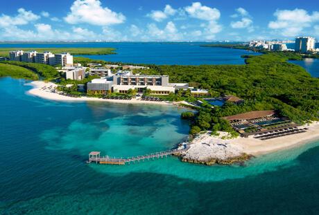 NIZUC Resort & Spa
